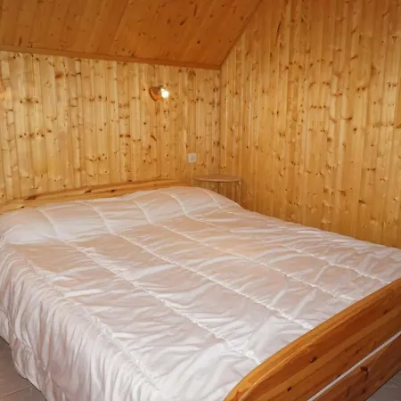 Chalet Merville-franceville-plage, 3 Pieces, 6 Personnes - Fr-1-465-58 Chalet Merville-Franceville-Plage